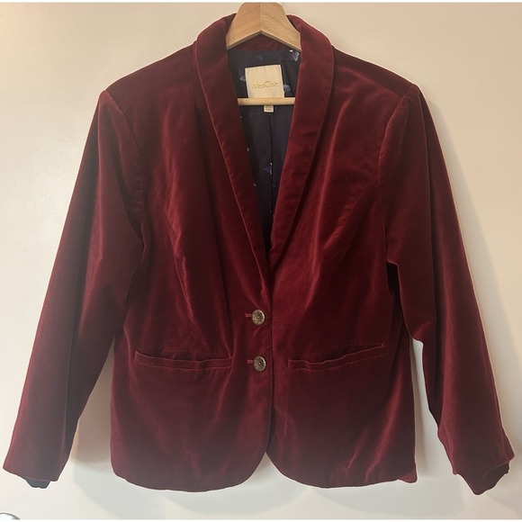 Modcloth Jackets & Blazers - ModCloth  Red Velvet Blazer Woman SZ XL Pockets & 2 Fancy Metal Buttons Bohemian